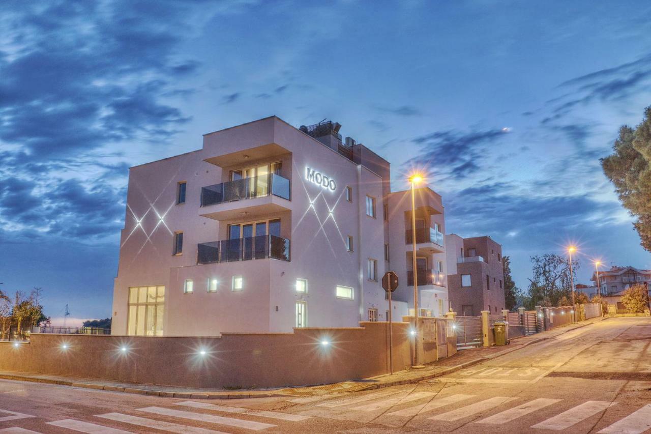 Hotel Modo Pula Ngoại thất bức ảnh